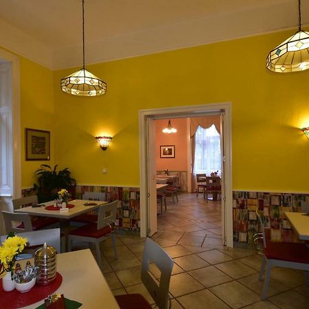 Sant Georg Garni Hotell Mariánské Lázně Exteriör bild