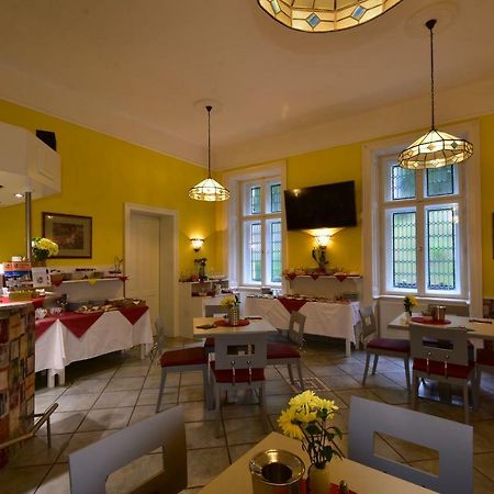 Sant Georg Garni Hotell Mariánské Lázně Exteriör bild