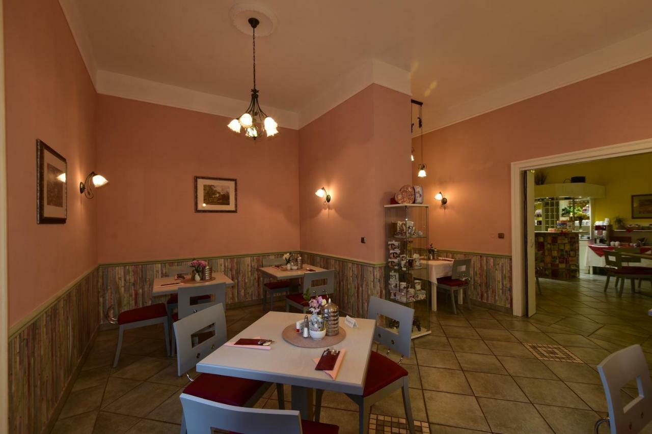 Sant Georg Garni Hotell Mariánské Lázně Exteriör bild