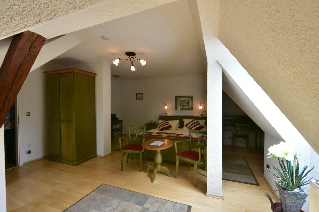 Sant Georg Garni Hotell Mariánské Lázně Exteriör bild